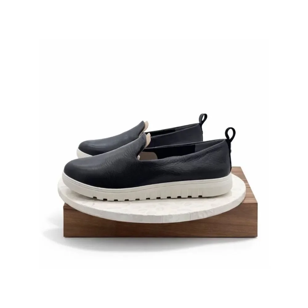 Vionic Uptown Willa Supportive Loafers Black Leather Slip On Sneaker 8.5 Wide